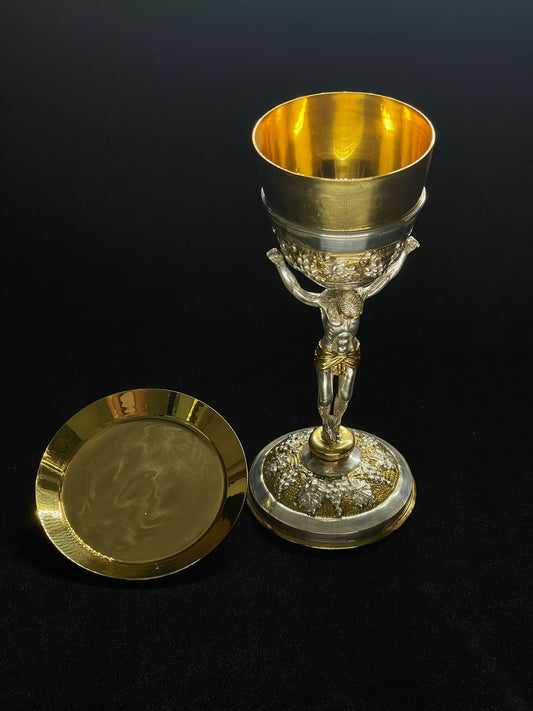 Cáliz cristo en metal de Latón