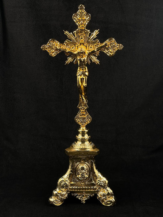 Cristo para mesa de altar de 25cm